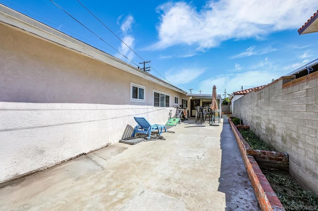 Image 29 of property listing at 1840 Locust St, San Diego, CA 92106