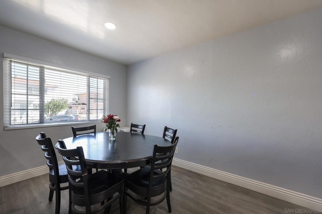 Image 8 of property listing at 1840 Locust St, San Diego, CA 92106