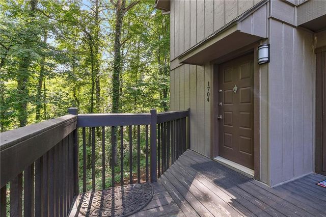 1704 Cumberland Court SE, Smyrna, GA 30080