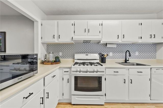 1704 Cumberland Court SE, Smyrna, GA 30080