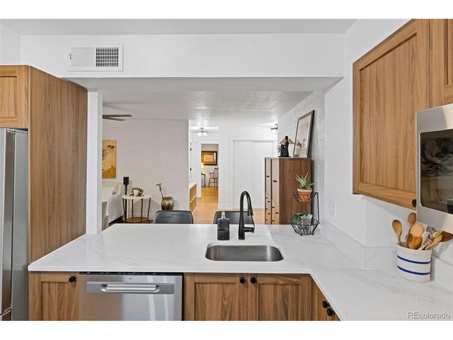 460 S Marion Pkwy 301, Denver, CO 80209