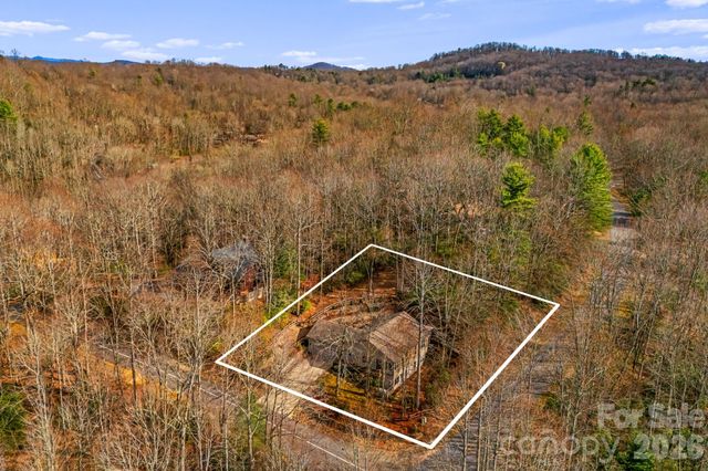 14 Isuhdavga Court, Brevard, NC 28712