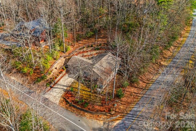 14 Isuhdavga Court, Brevard, NC 28712