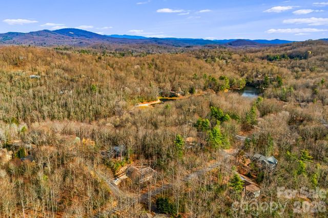 14 Isuhdavga Court, Brevard, NC 28712