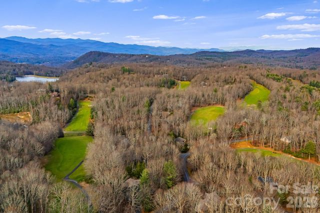 14 Isuhdavga Court, Brevard, NC 28712