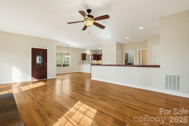 14 Isuhdavga Court, Brevard, NC 28712