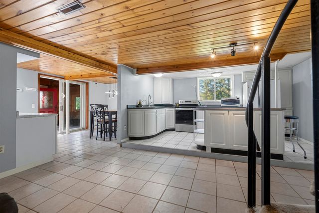 8310 W County Rd 15 W, Minot, ND 58701
