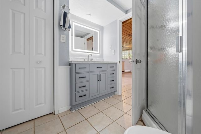 8310 W County Rd 15 W, Minot, ND 58701