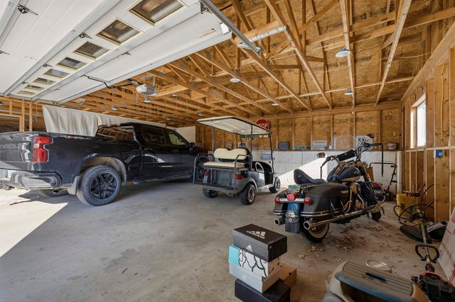 8310 W County Rd 15 W, Minot, ND 58701