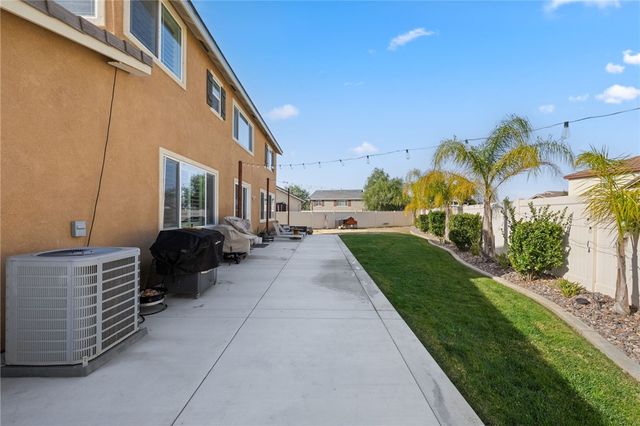 30100 Sutton Court, Menifee, CA 92584
