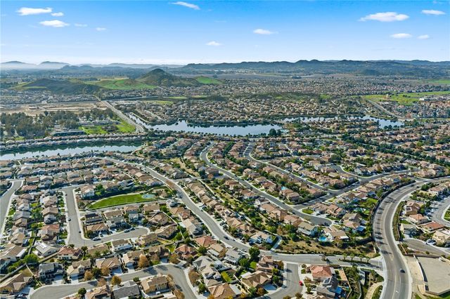 30100 Sutton Court, Menifee, CA 92584