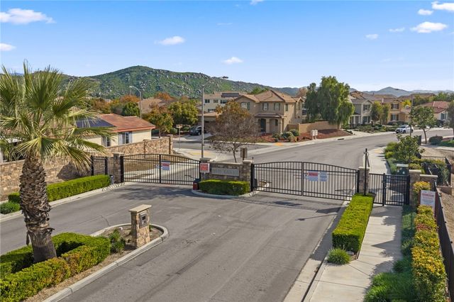 30100 Sutton Court, Menifee, CA 92584