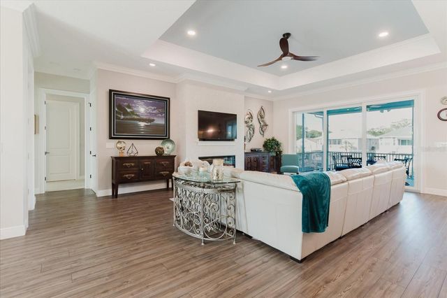 216 HIGH STREET, Tarpon Springs, FL 34689