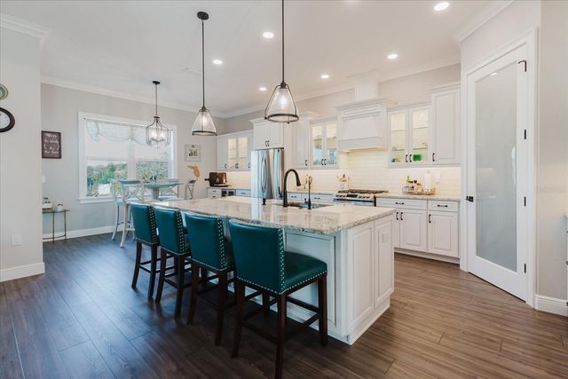 216 HIGH STREET, Tarpon Springs, FL 34689