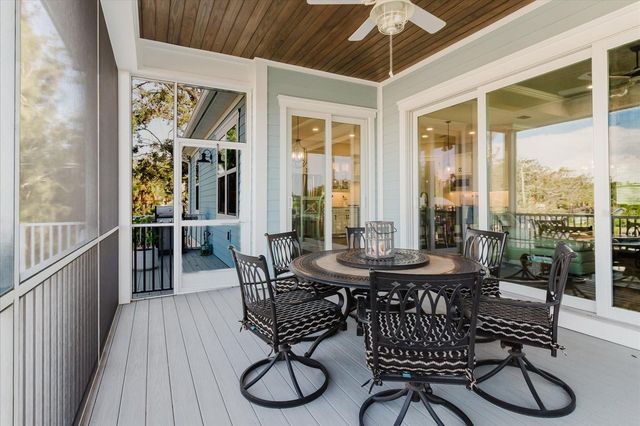 216 HIGH STREET, Tarpon Springs, FL 34689