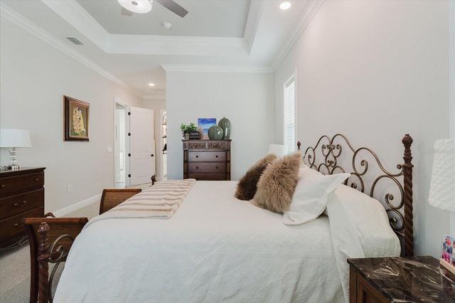 216 HIGH STREET, Tarpon Springs, FL 34689