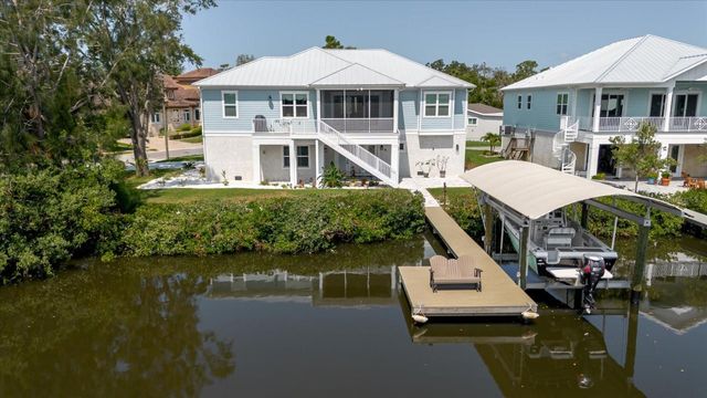 216 HIGH STREET, Tarpon Springs, FL 34689