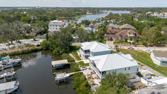 216 HIGH STREET, Tarpon Springs, FL 34689