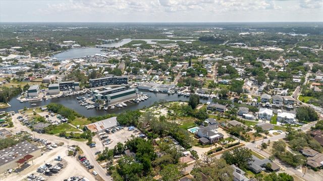 216 HIGH STREET, Tarpon Springs, FL 34689