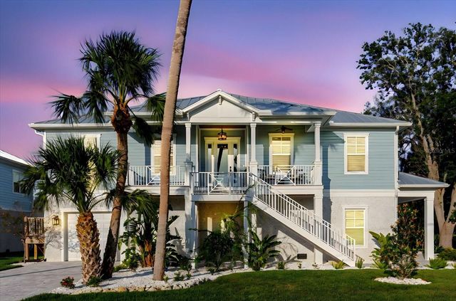 216 HIGH STREET, Tarpon Springs, FL 34689