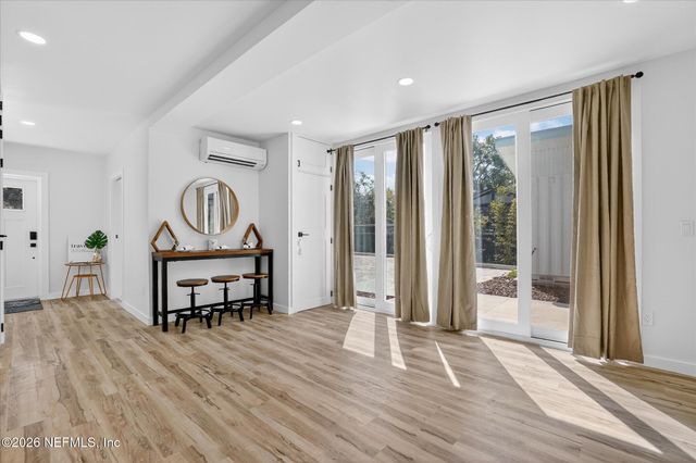 8778 WATERFRONT Terrace B, Jacksonville, FL 32217