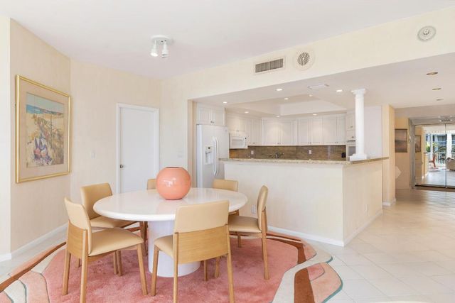 2000 S Ocean Boulevard 208-S, Palm Beach, FL 33480