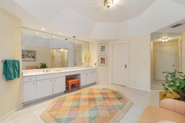 2000 S Ocean Boulevard 208-S, Palm Beach, FL 33480