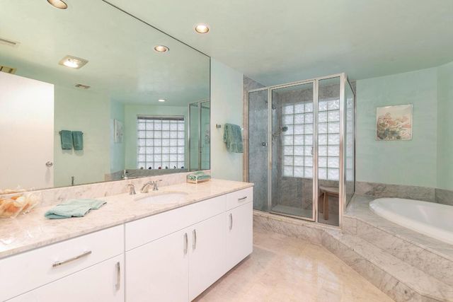 2000 S Ocean Boulevard 208-S, Palm Beach, FL 33480