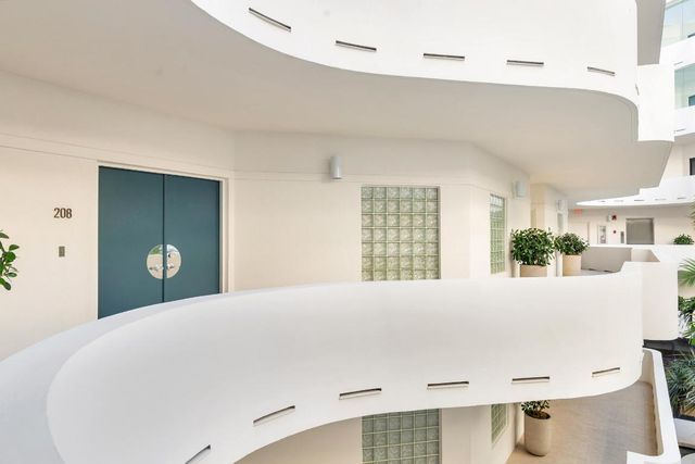 2000 S Ocean Boulevard 208-S, Palm Beach, FL 33480