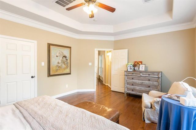 18 Petal Park Place, The Woodlands, TX 77382