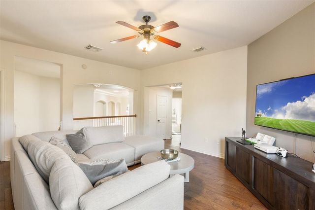18 Petal Park Place, The Woodlands, TX 77382