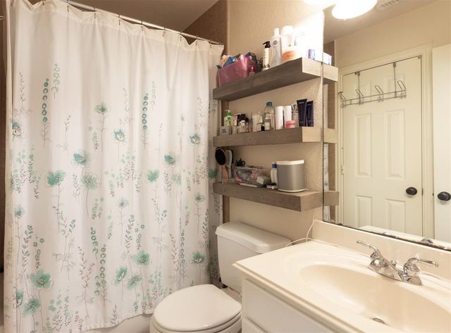 18 Petal Park Place, The Woodlands, TX 77382