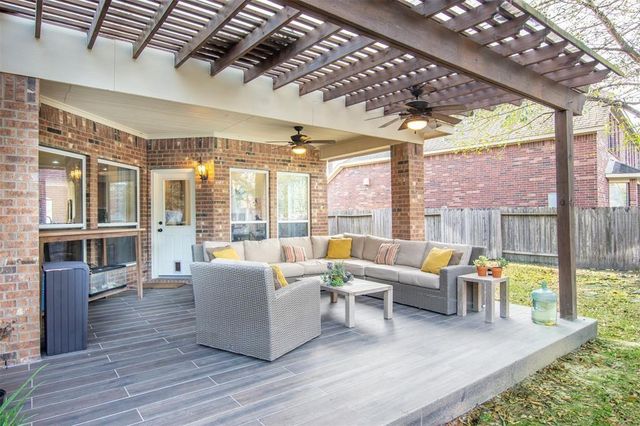 18 Petal Park Place, The Woodlands, TX 77382
