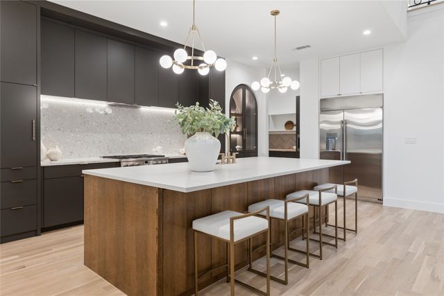 3452 Timberview Road, Dallas, TX 75229