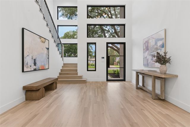 3452 Timberview Road, Dallas, TX 75229