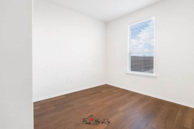 279 Zuma DR, Liberty Hill, TX 78642