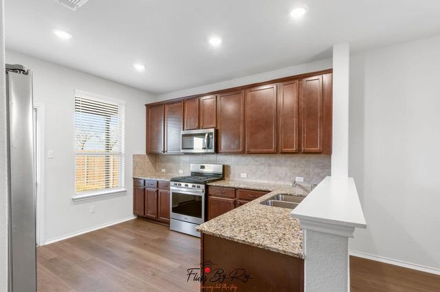 279 Zuma DR, Liberty Hill, TX 78642