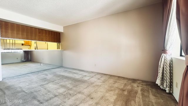 7664 E 22nd St Apt 4, Tucson, AZ 85710