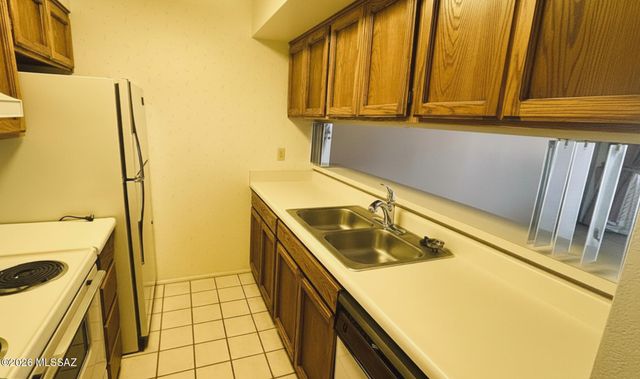 7664 E 22nd St Apt 4, Tucson, AZ 85710