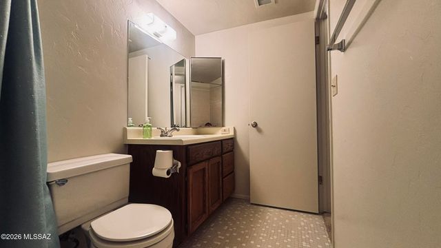 7664 E 22nd St Apt 4, Tucson, AZ 85710