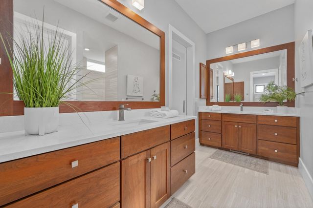 2012 N Veranda Cir, Wichita, KS 67206