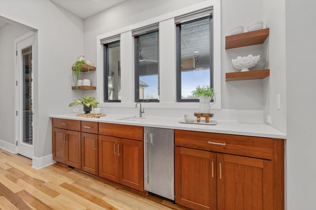 2012 N Veranda Cir, Wichita, KS 67206