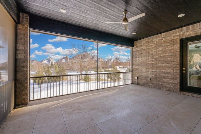 2012 N Veranda Cir, Wichita, KS 67206