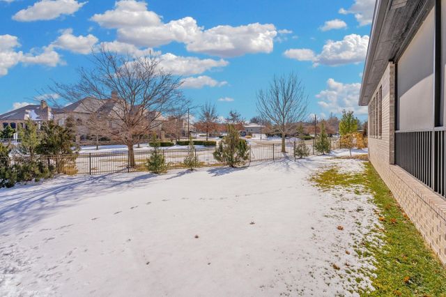 2012 N Veranda Cir, Wichita, KS 67206