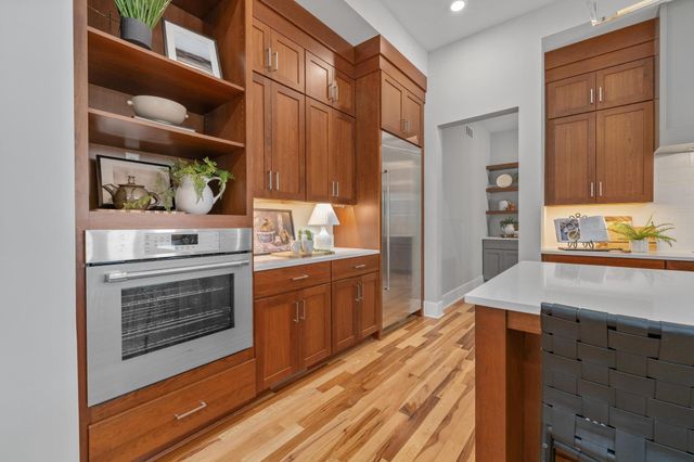 2012 N Veranda Cir, Wichita, KS 67206