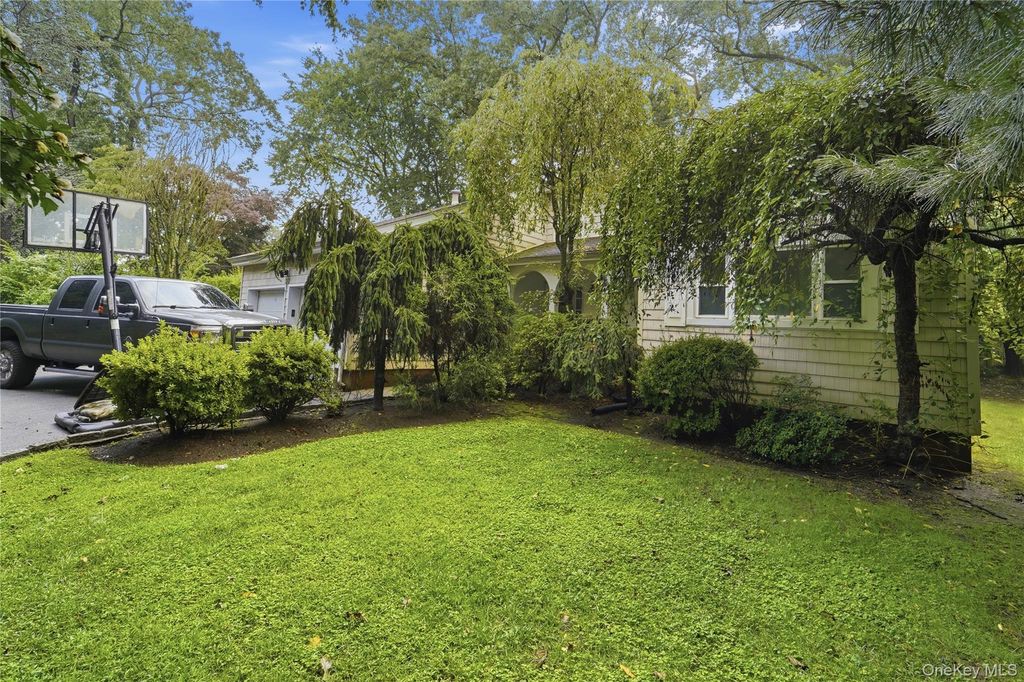 33 Andover Road, Hartsdale, NY 10530 — exterior