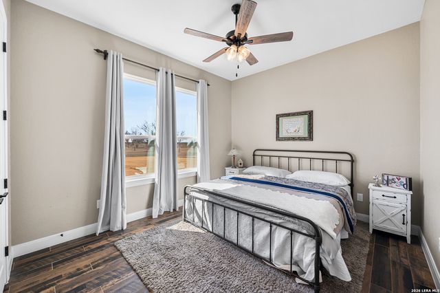 598 Virgil Way, Castroville, TX 78009