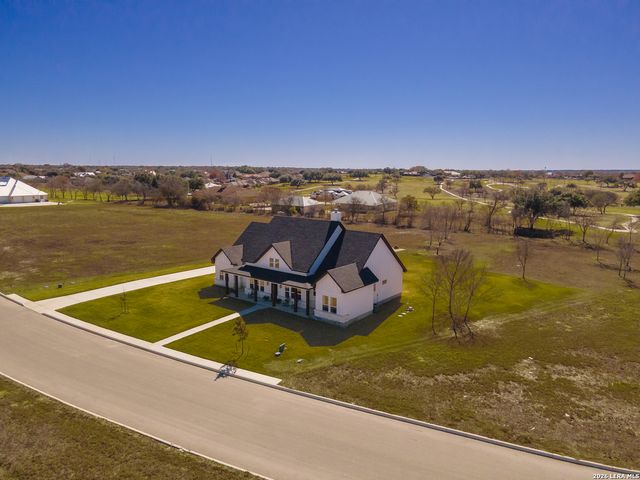 598 Virgil Way, Castroville, TX 78009