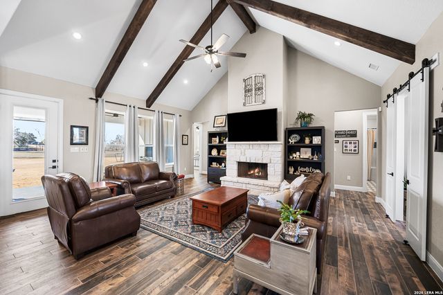 598 Virgil Way, Castroville, TX 78009