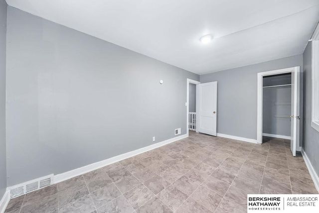 5324 N 46 Street, Omaha, NE 68104